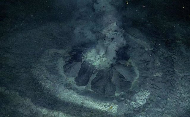 A new volcano has been discovered by scientists in the Barents Sea.