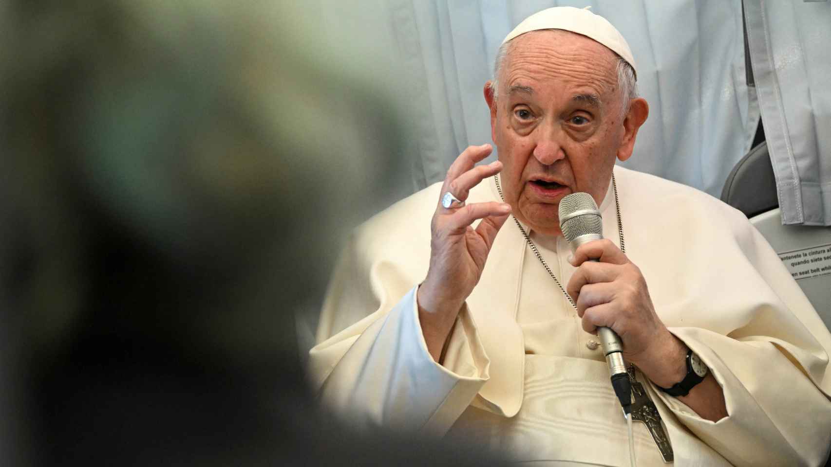 The Pope assures that the Vatican "has a mission underway" to mediate with Russia