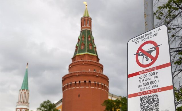 a sign of "Drone prohibited area" near the Kremlin in Moscow, Russia