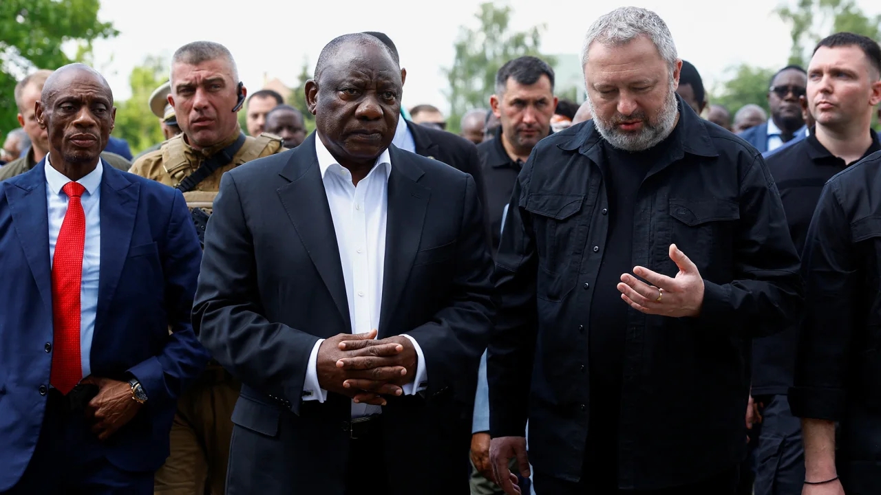 South African President Cyril Ramaphosa and Ukrainian Attorney General Andriy Kostin visit a mass grave site in the town of Bucha amid Russia's attack on Ukraine, outside Kyiv, Ukraine , on June 16, 2023. (Valentyn Ogirenko/Reuters)