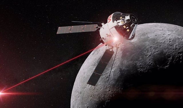 Laser communications for Artemis II