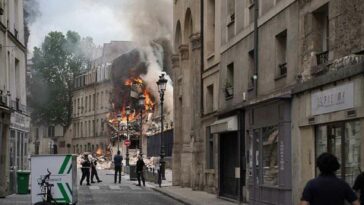 At least 37 injured, 4 of them very seriously, and buildings on fire from a gas explosion in Paris