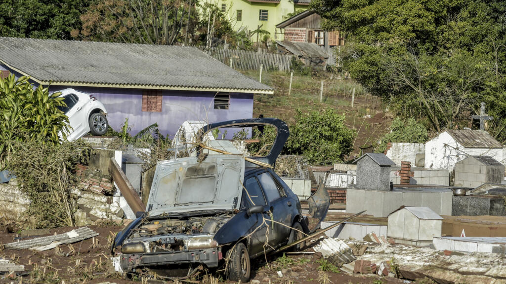 Cyclone causes the displacement of more than 2,000 people in southern Brazil