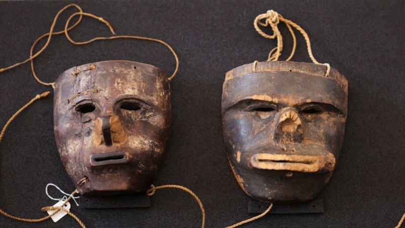 Germany returns two indigenous masks to Colombia