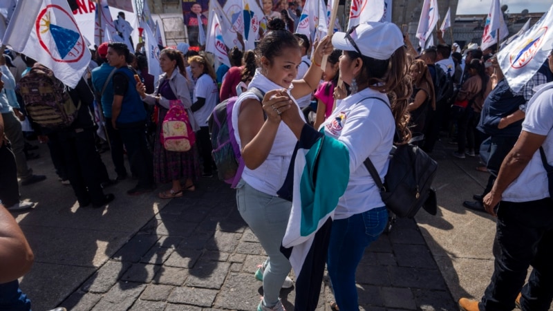 Political campaigns close in Guatemala for Sunday's elections