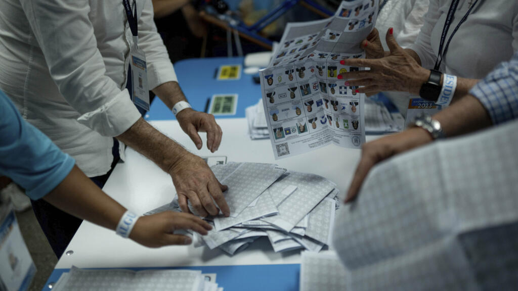 Sandra Torres and Bernardo Arévalo lead the presidential elections