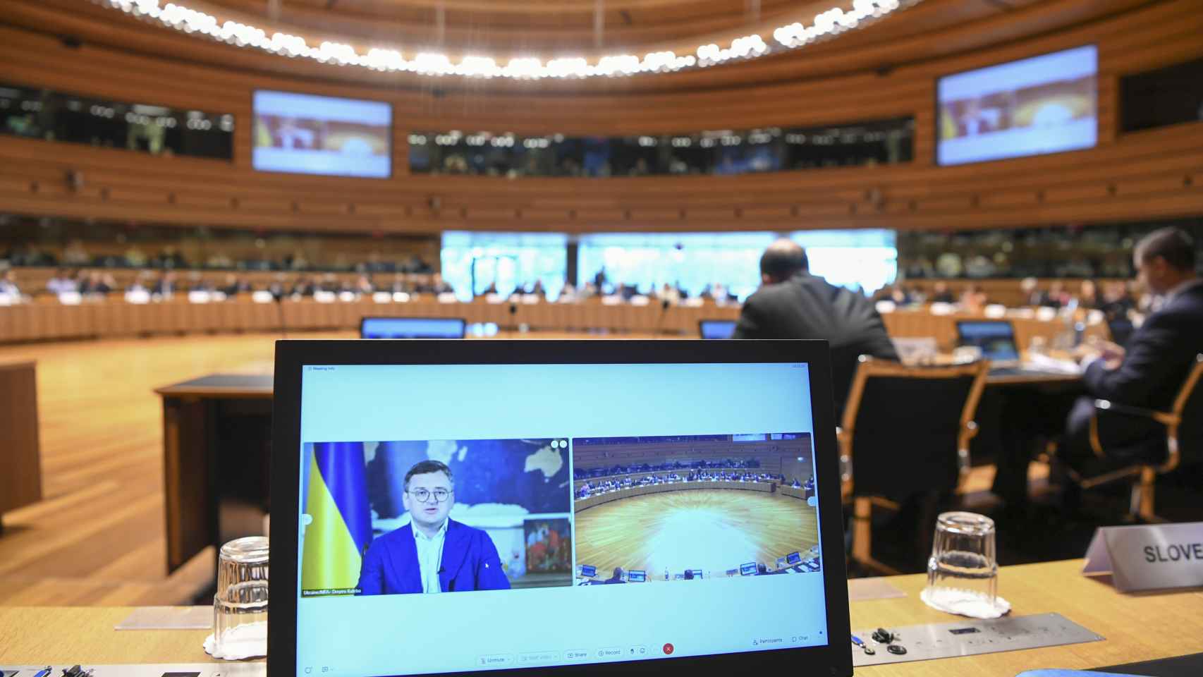 The head of Ukrainian diplomacy, Dmitro Kuleba, during his speech by videoconference at the meeting of EU foreign ministers this Monday in Luxembourg