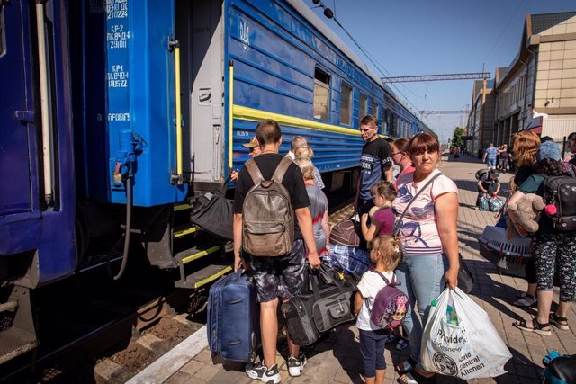 Archive - Families of displaced Ukrainians