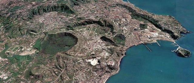 Archive - Multiple volcanic craters cover the 'Campi Flegrei' near Naples (Italy)