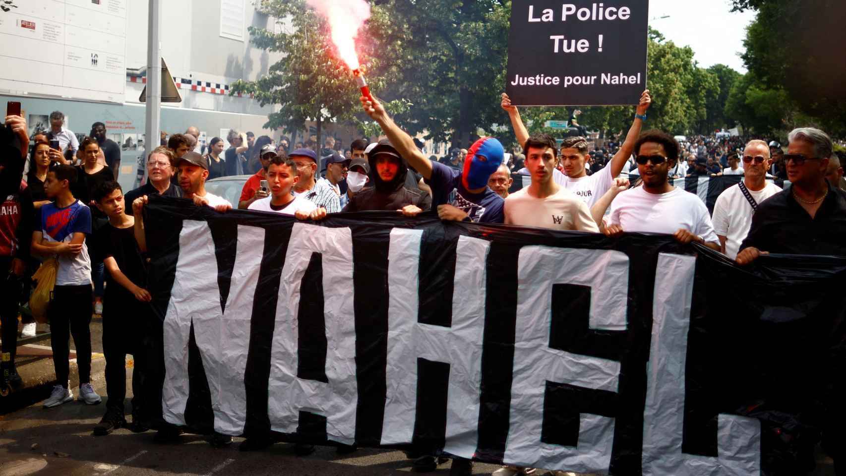 Protests in France after the death of Nahel, the 17-year-old boy killed by the Police.