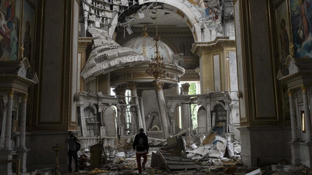 A Russian missile attack in Odessa leaves two dead, 22 injured and a cathedral destroyed