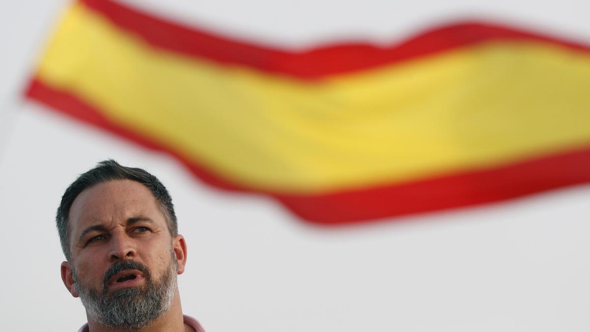 Abascal floods his rallies with insults to Sánchez, Díaz and the ministers of United We Can