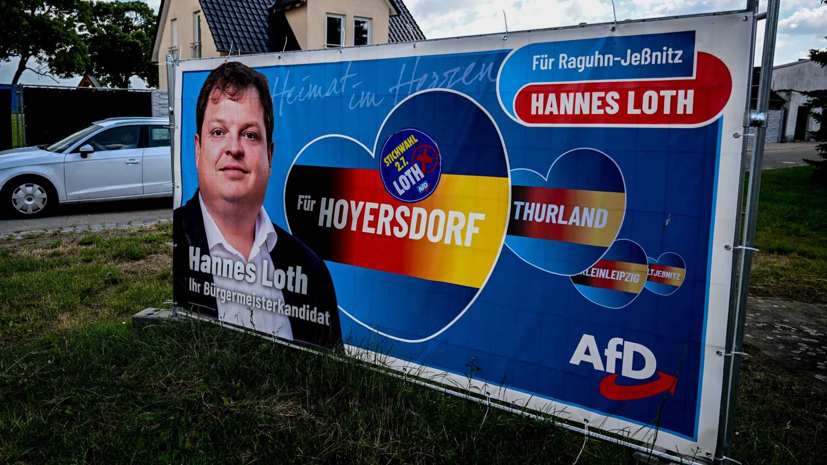 An election campaign poster for Hannes Loth (AfD) in Raguhn-Jeßnitz on July 3.