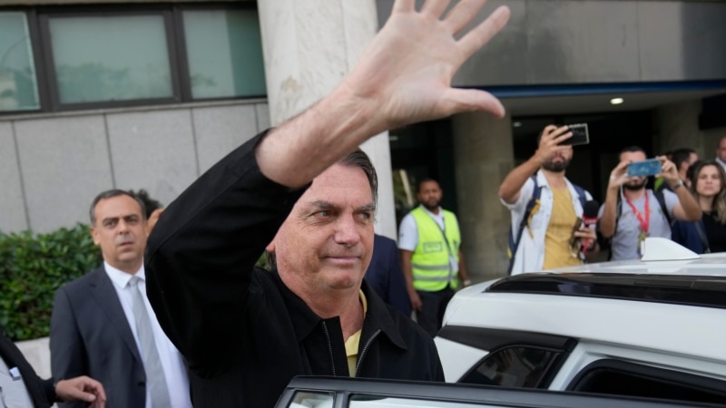 Court prohibits Bolsonaro from running in elections until 2030