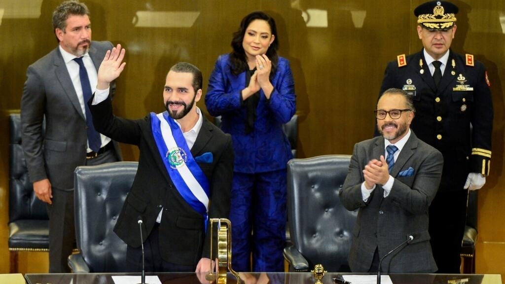 El Salvador's ruling party holds primaries only with Bukele's candidacy