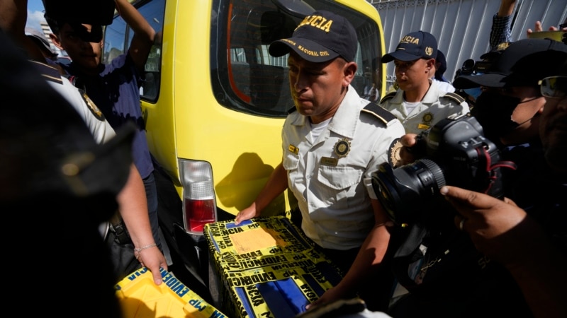 Guatemalans take to the streets to defend democracy after electoral upheaval