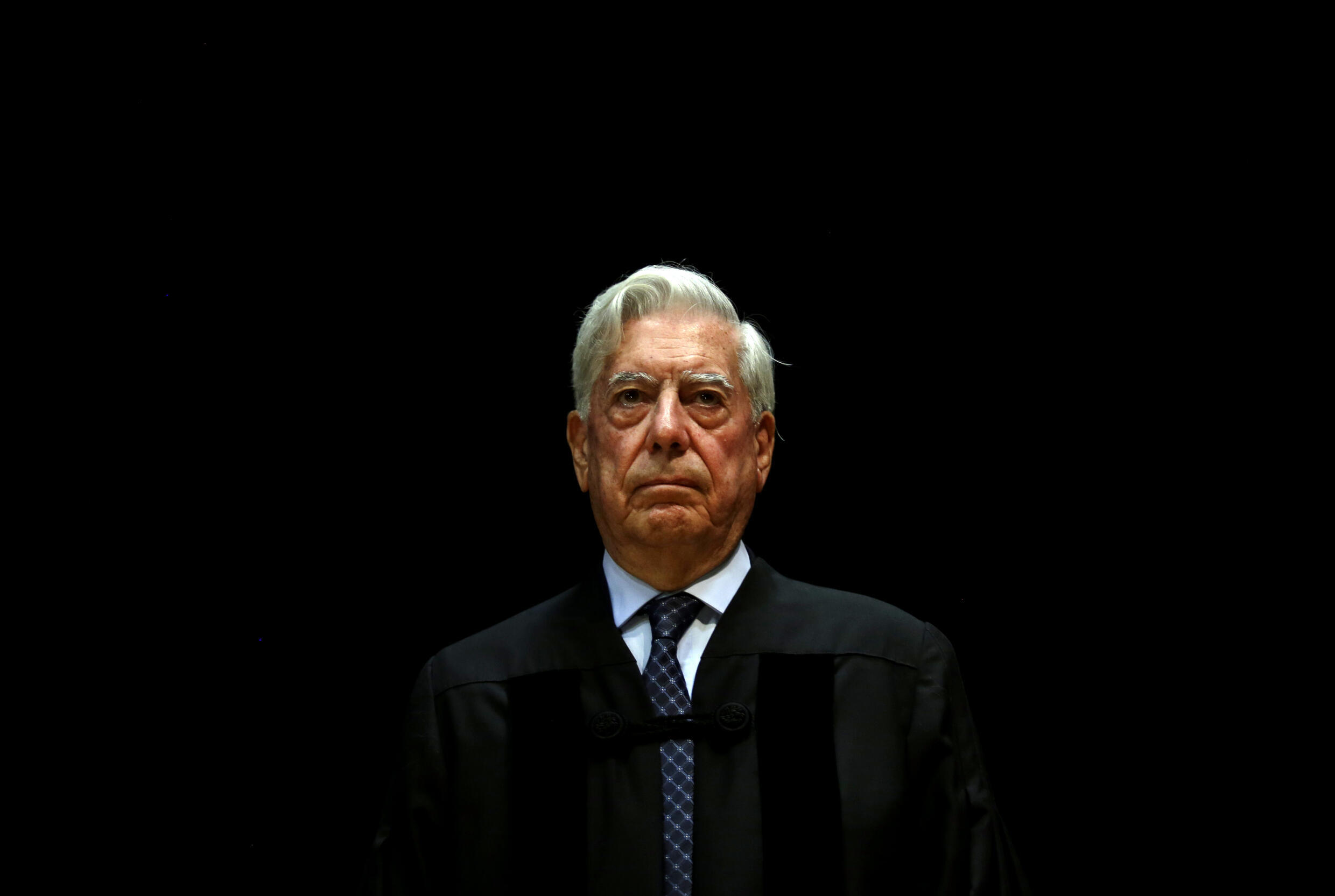 Mario Vargas Llosa makes history.  At the age of 86, he became part of a select club founded by one of the most mentioned cardinals in the world of literature, which includes names such as Victor Hugo, Montesquieu or Louis Pasteur: the French Academy.  Stock image.