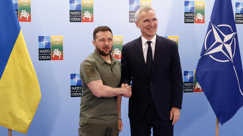 Russia launches another attack on kyiv as Zelensky meets with NATO