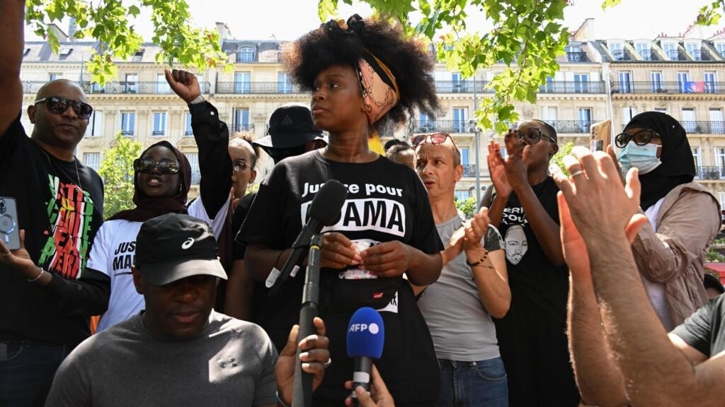 Tension without incident in the marches against police violence in France