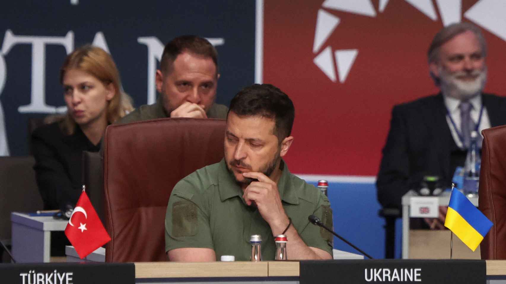 UK warns Zelensky about arms shipment request: "We are not Amazon"