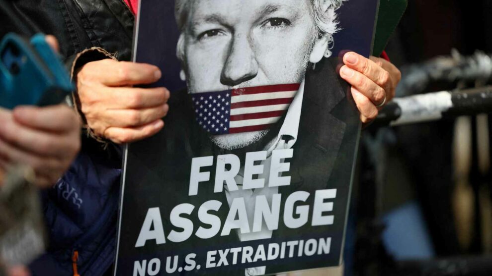 British Justice stops Assange's extradition to the US and opens the door to a new appeal