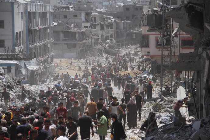 Displaced Palestinians in the city of Jabalia, in the north of the Gaza Strip, amid Israel's military offensive against the enclave (file)