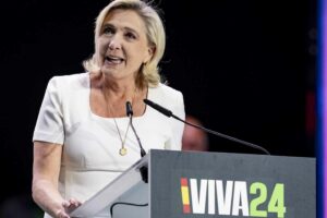 Le Pen offers Meloni to join forces in Brussels so that the extreme right becomes the second group in the EU