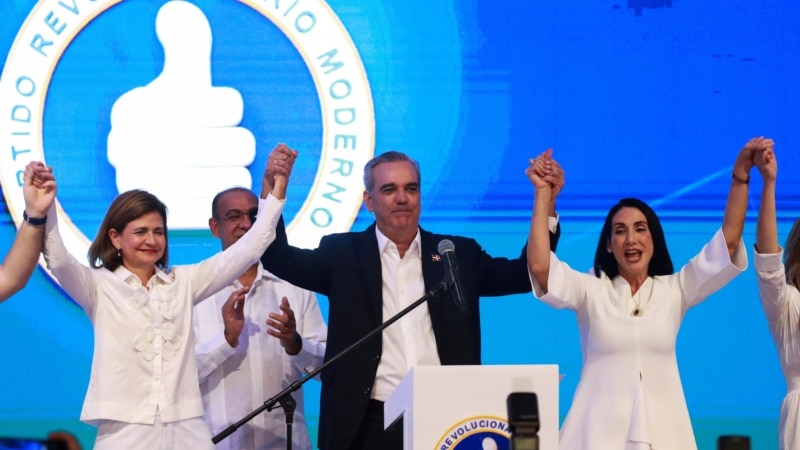 Luis Abinader re-elected president of the Dominican Republic