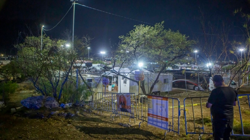 New incident due to wind at an electoral rally in Mexico causes dozens of minor injuries