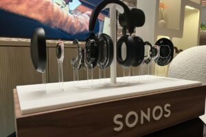 Sonos enters the headphone market