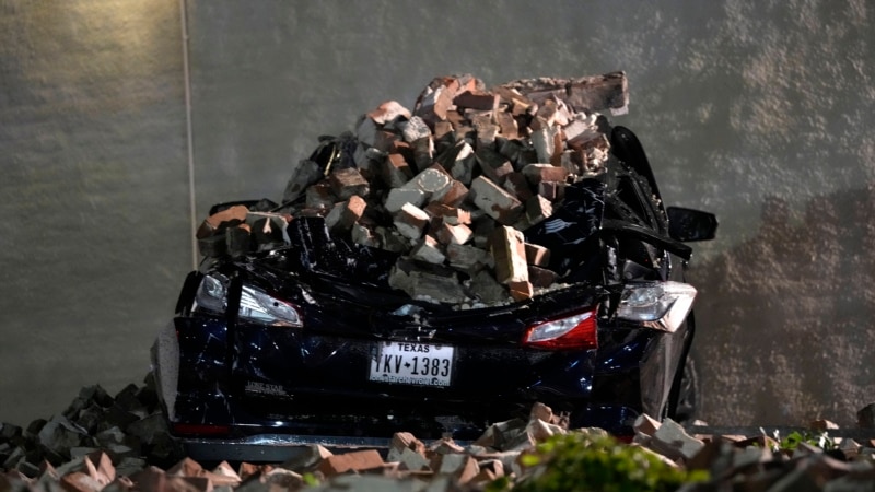 Storms kill at least 4 people in Houston and cut power in Texas and Louisiana