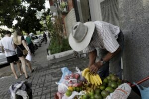 The OECD forecasts modest growth for Latin American economies, outlook improves in 2025