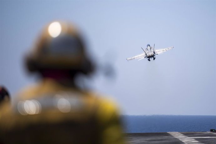 Archive - An American F/A-18F Super Hornet in the Red Sea