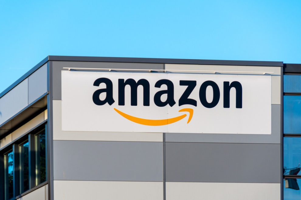 Amazon reaches two trillion dollars in valuation, due to AI fever