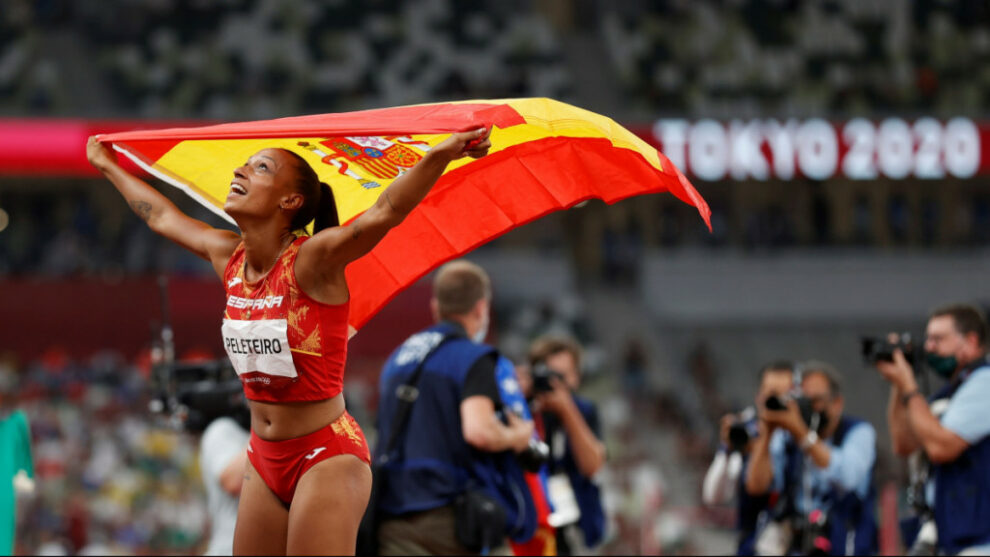 Ana Peleteiro wins European triple jump gold for Spain