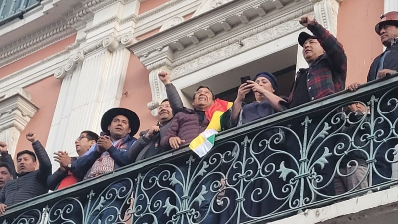 Coup attempt fails in Bolivia