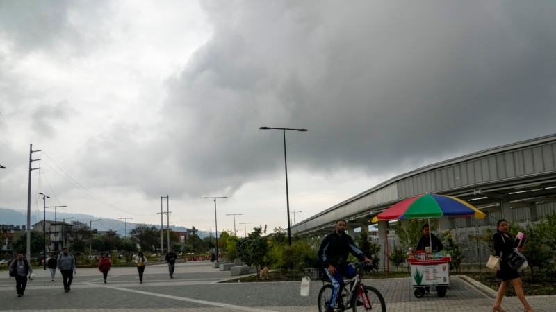 Ecuador announces new electricity rationing two days after a massive blackout