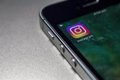 Instagram tests ad breaks of 3 to 5 seconds in the feed