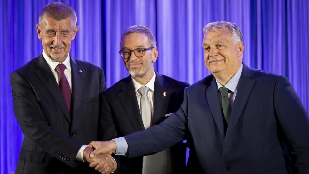 Orban and Austrian and Czech populists push for a third far-right group in the European Parliament