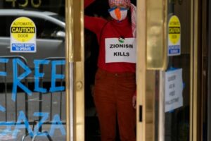 Police arrest protesters at building housing Israeli consulate in San Francisco