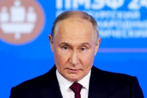 Putin affirms that Russian economy is growing despite harsh international sanctions