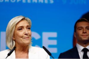 The French right considers running in the legislative elections with Marine Le Pen's party