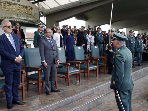 New commander of the Colombian Army takes office