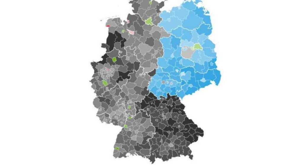 Map of the results of the European elections in Germany.  In gray, CDU/CSU, in blue, AfD.