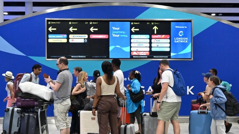 Airlines scramble to get back to normal after global technology blackout