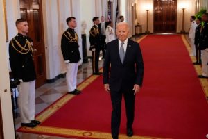 Biden marks July 4 with events that seek to reassure Democrats