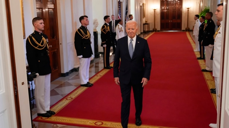 Biden marks July 4 with events that seek to reassure Democrats