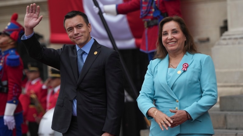 Ecuadorian President Noboa makes an official visit to Peru to meet with President Boluarte