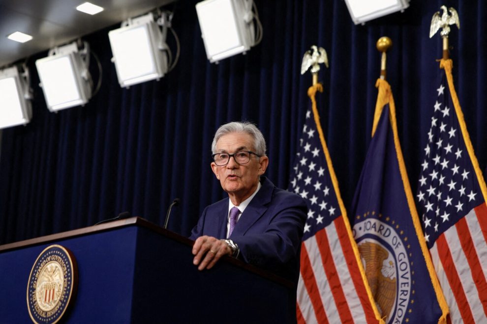 Fed sees US economic slowdown and less pressure on inflation