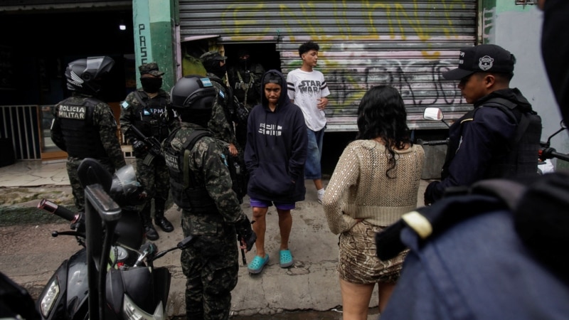 Honduran police step up operations to stop criminal gangs